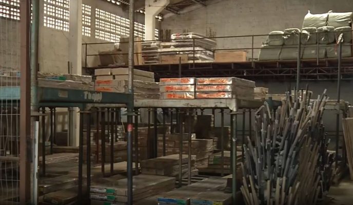 Homens invadem e assaltam centro de distribuição de vendas em Vila Velha